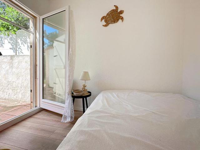 Maisonnette Kalis Calme Avec Climatisation Parking Jardin Cadre Campagne Plages A Pieds Bandol Esterno foto