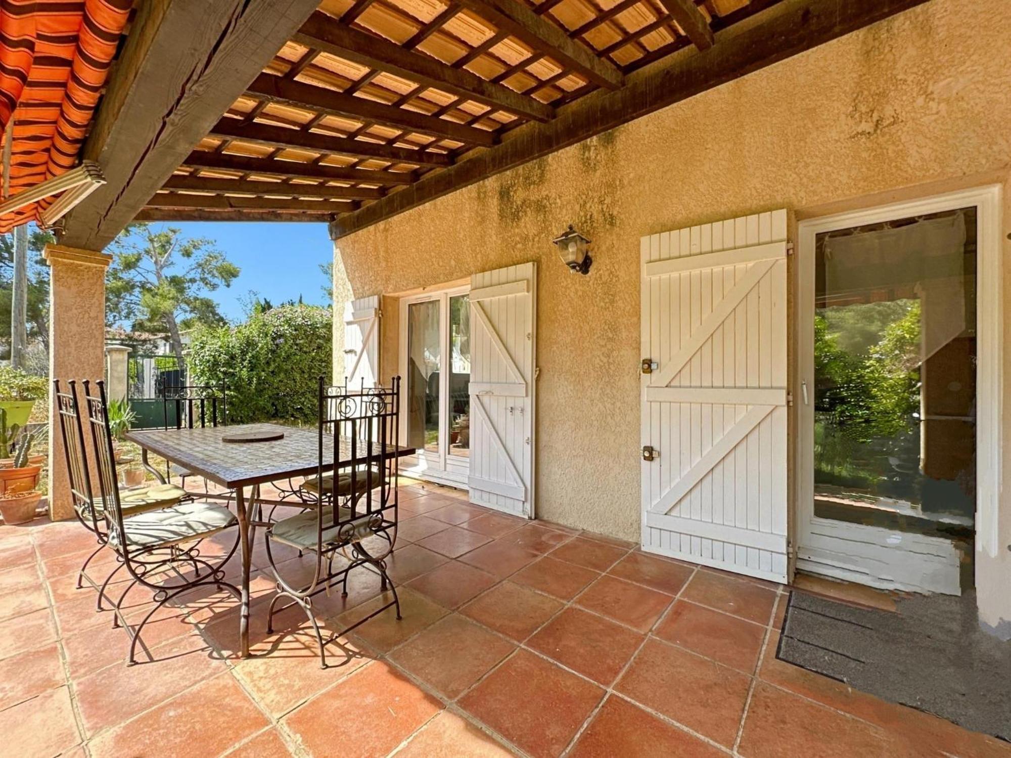 Maisonnette Kalis Calme Avec Climatisation Parking Jardin Cadre Campagne Plages A Pieds Bandol Esterno foto